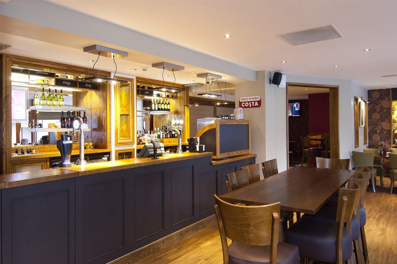 Premier Inn Bradford Central Extérieur photo