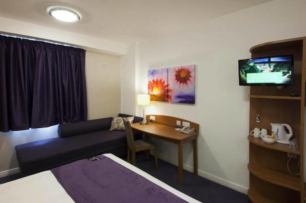 Premier Inn Bradford Central Extérieur photo